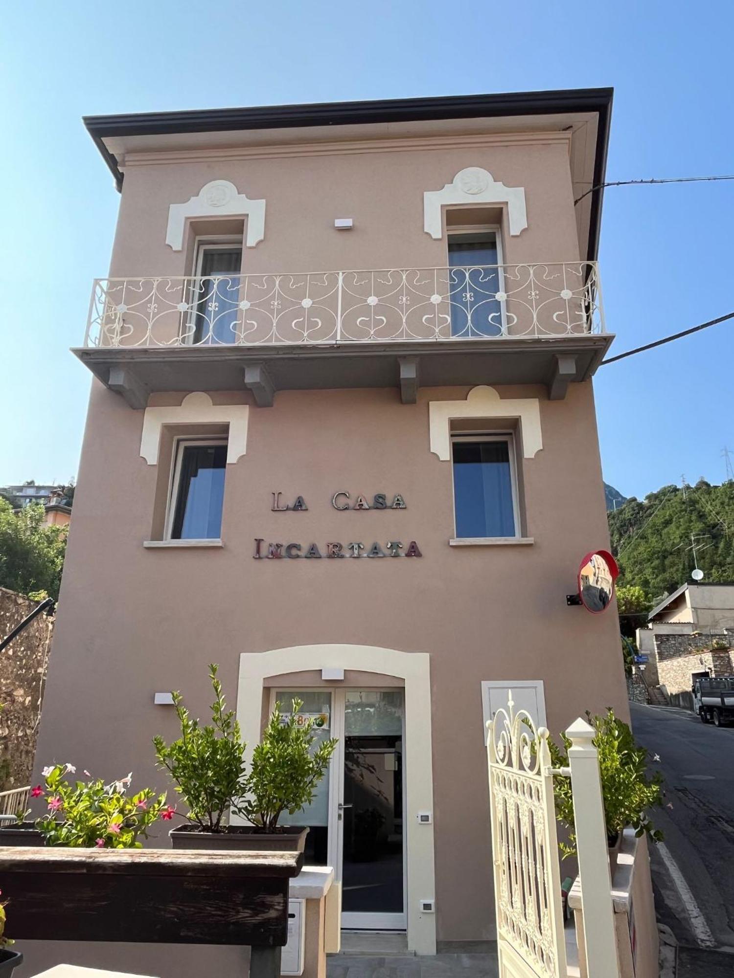 La Casa Incartata Toscolano Maderno Exterior foto